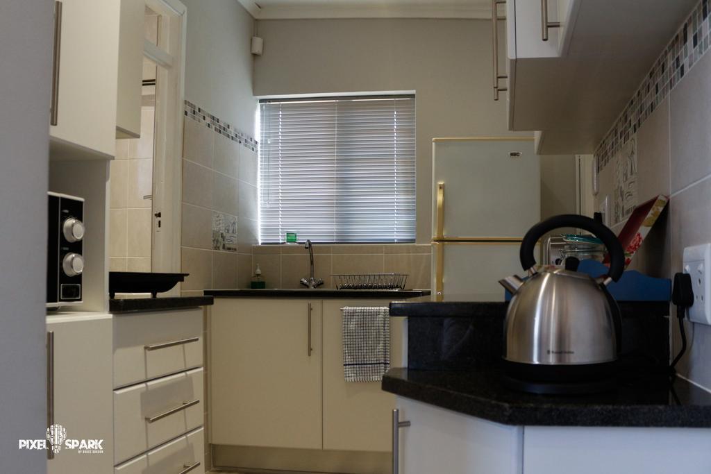 Tyday Accommodation Port Elizabeth Exterior photo