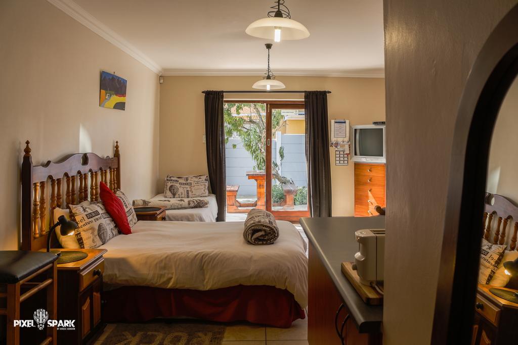 Tyday Accommodation Port Elizabeth Exterior photo